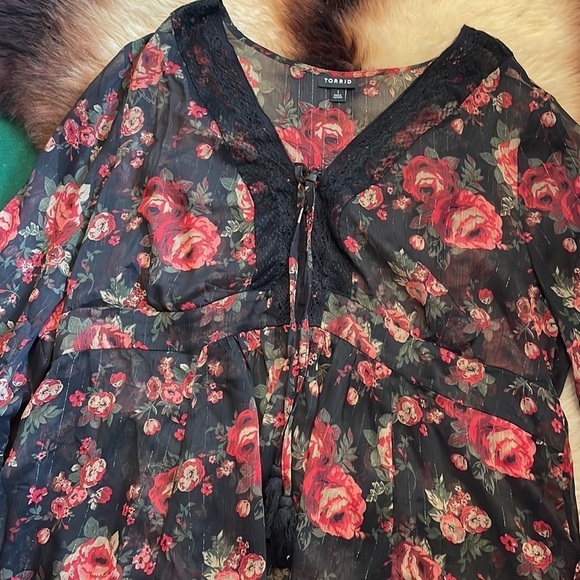 Torrid Black and Red Floral Sheer Long Sleeve - Picture 2 of 7